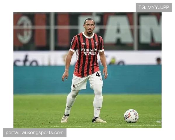 转会市场：多家媒体确认，AC米兰已就引进弗赖堡中卫接触球员团队